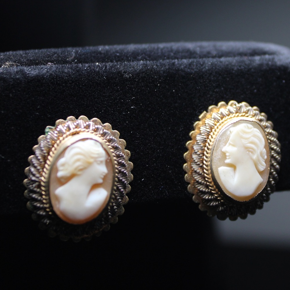 Bronze cameo clip on earrings